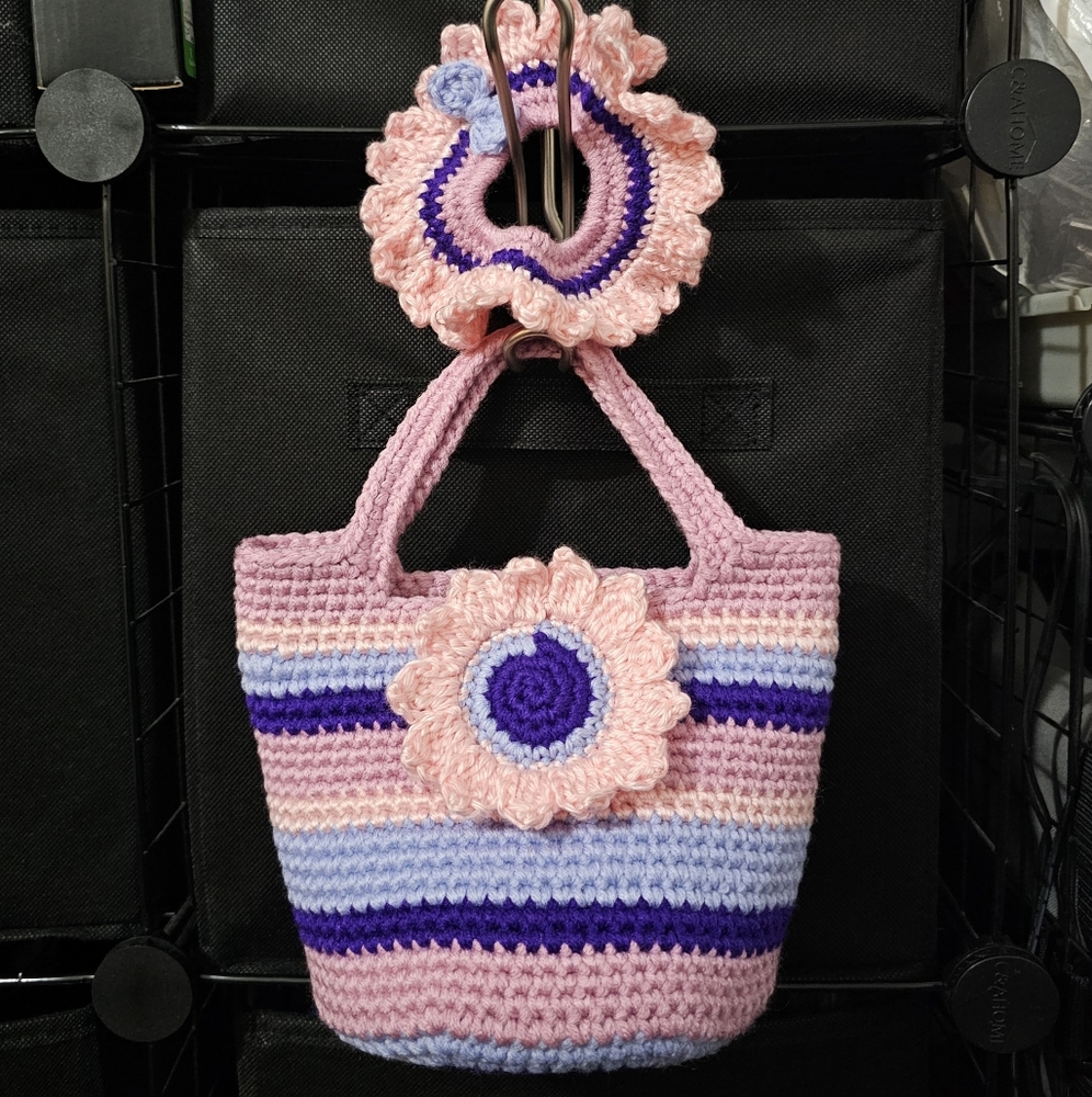 Crochet Mini Tote Bag W/flower Fastener & Scrunchie Set